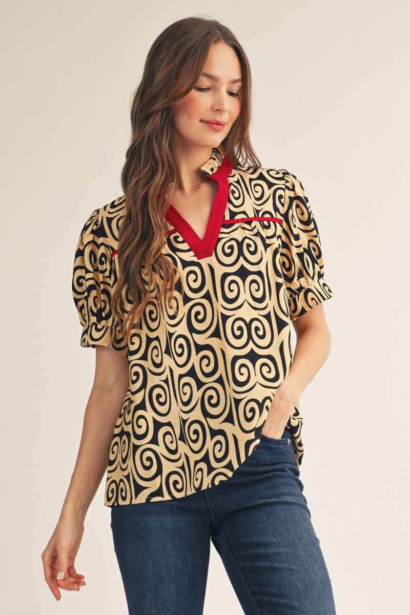 Solid Contrast Detail Swirl Print Top