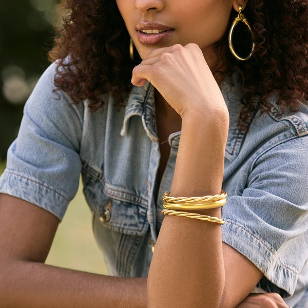 Budha Girl Aura Twist All Weather Bangles