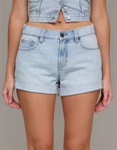 Kayla Light Relaxed Shorts Cuffed Hem