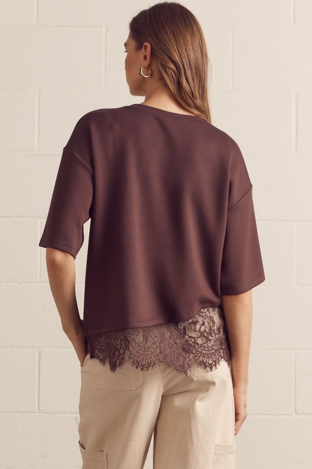 Scallop Lace hem knit top