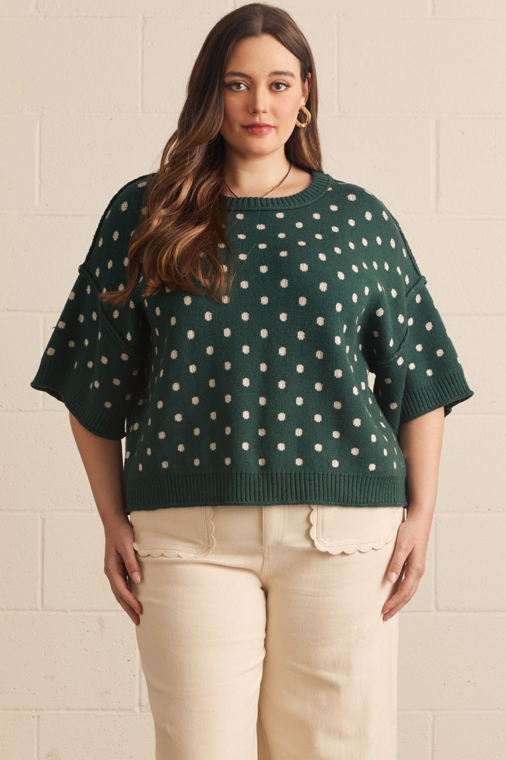 plus- Polka dot round neck short sleeve sweater knit top