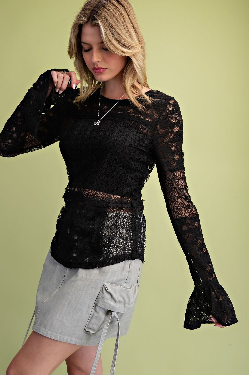 LACE MIX SHEERED TOP